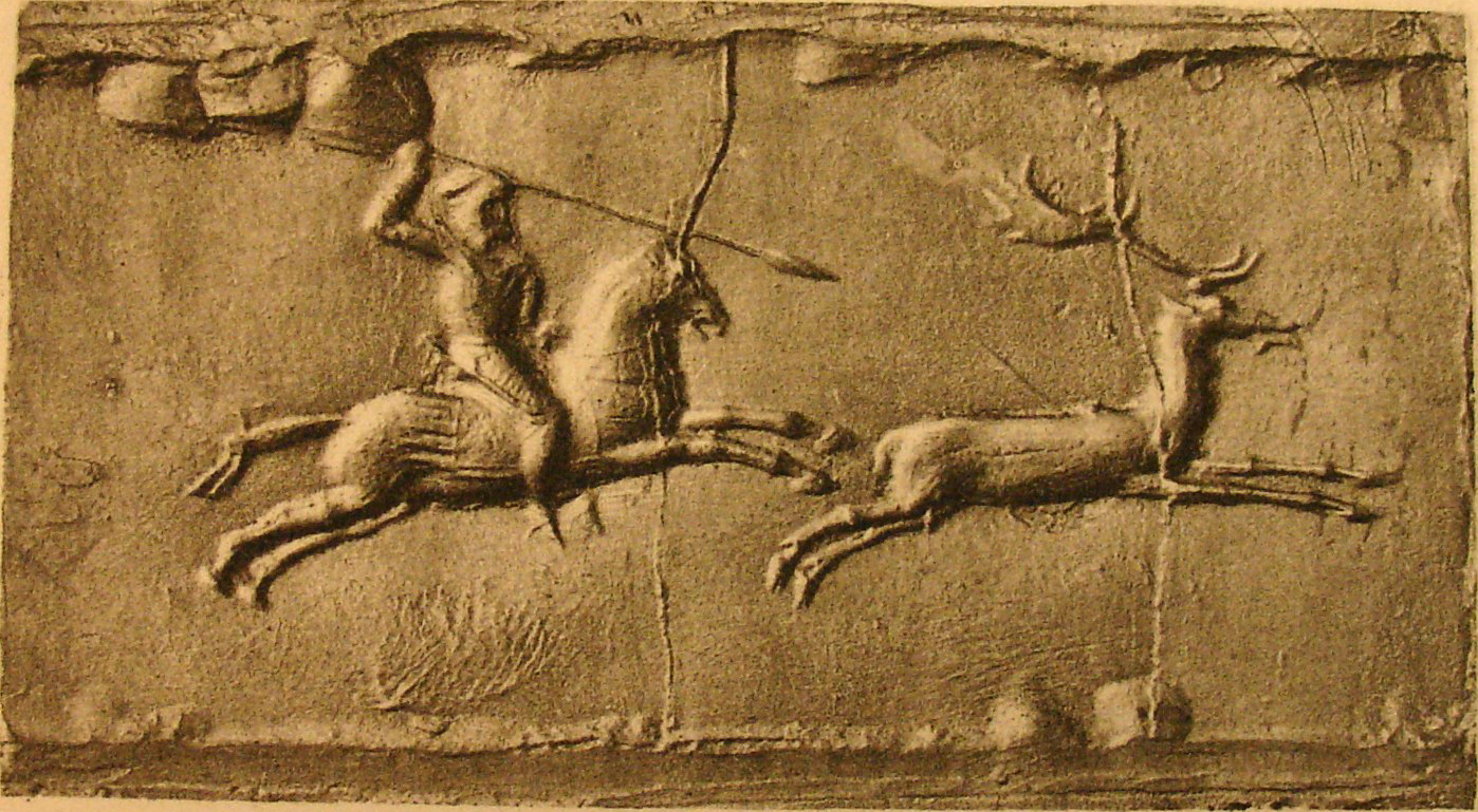 Horse-riding Median spearman hunting deer